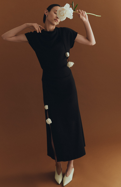 Fluid Crepe Drop Flower Ruched Skirt