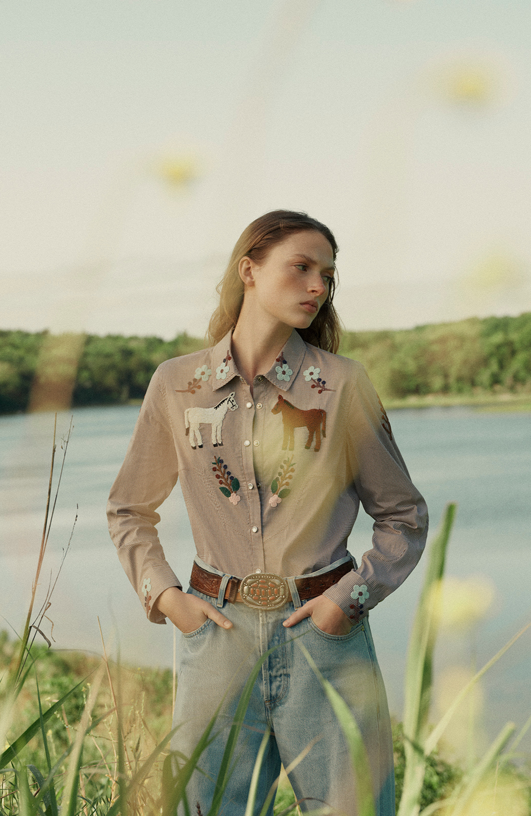 Conversation Embroidery Twin Horse Shirt