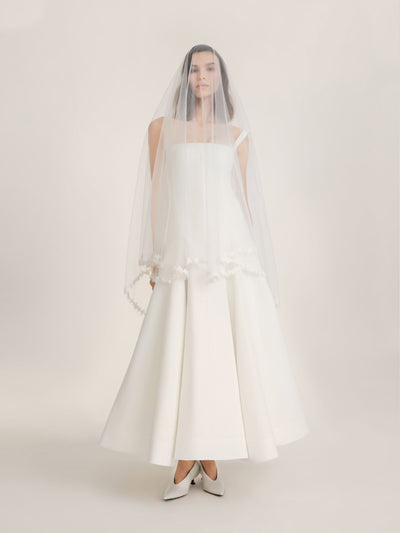 The Normandy Fingertip Veil