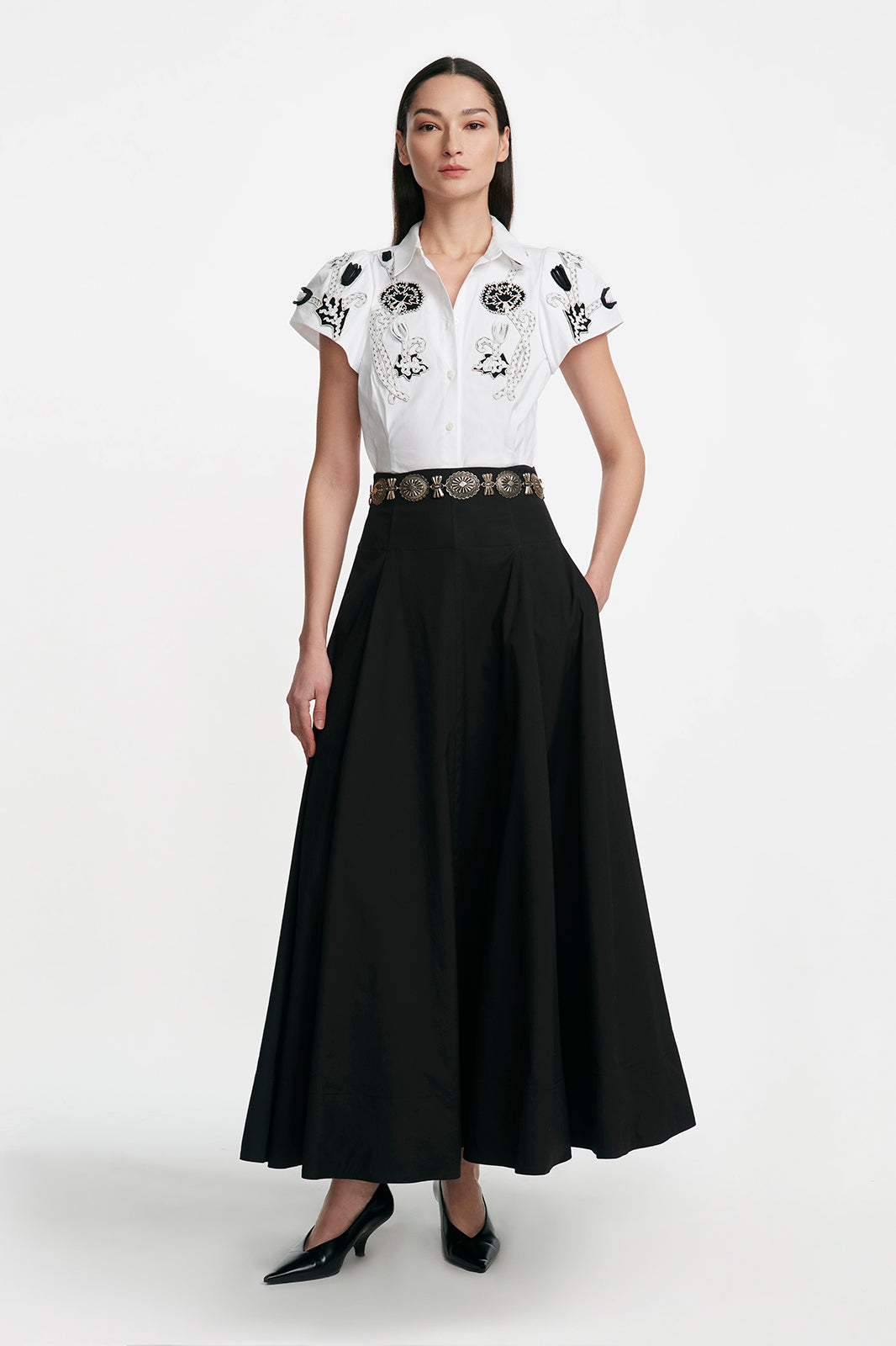 Abstract Floral Embroidery Seamed Short Sleeve Shirt