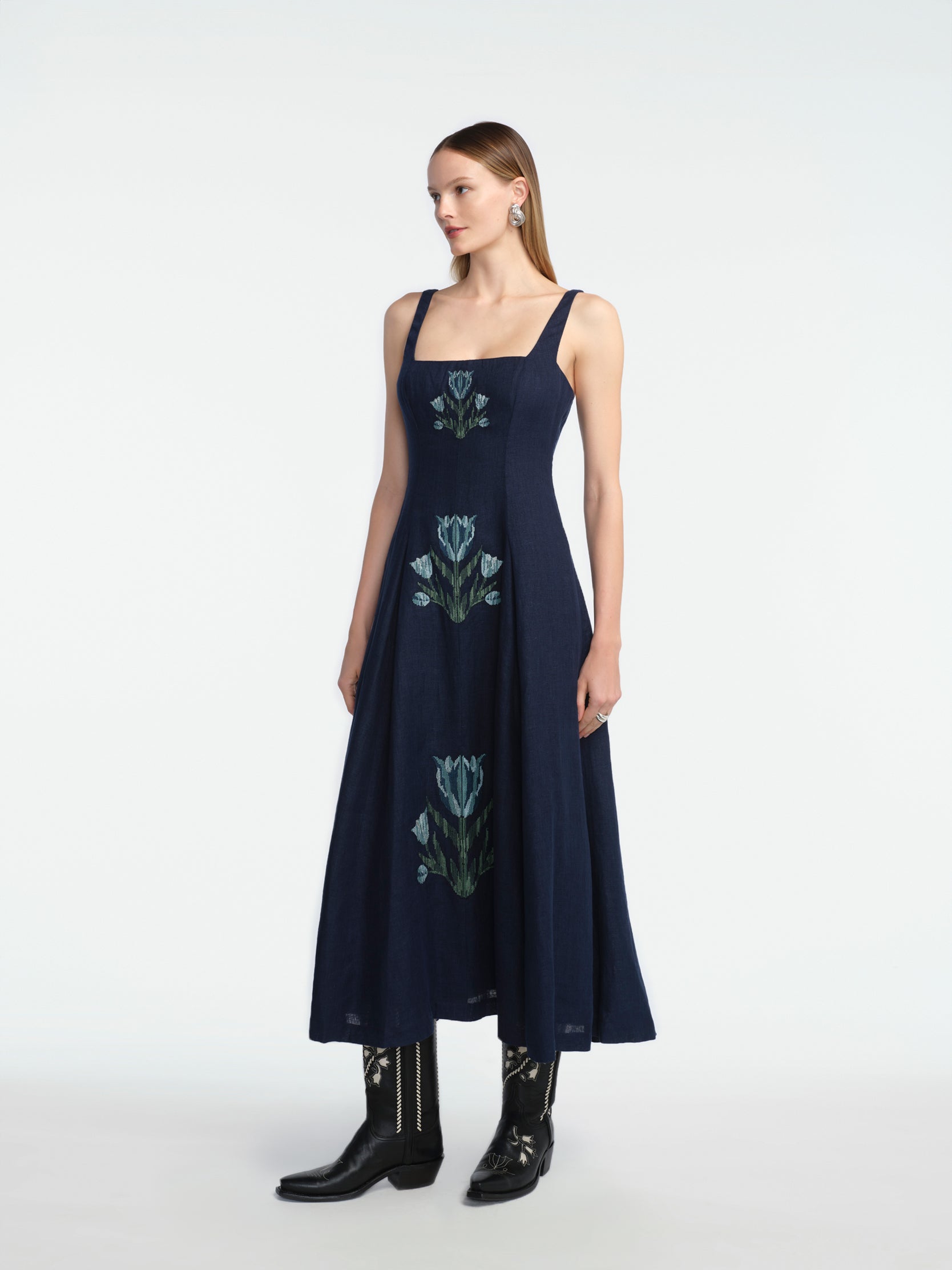 Tulip Embroidered Linen Nightingale Dress – Lela Rose