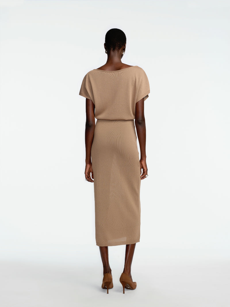 Slinky Knit Blouson Dress Mocha / S / PF263783