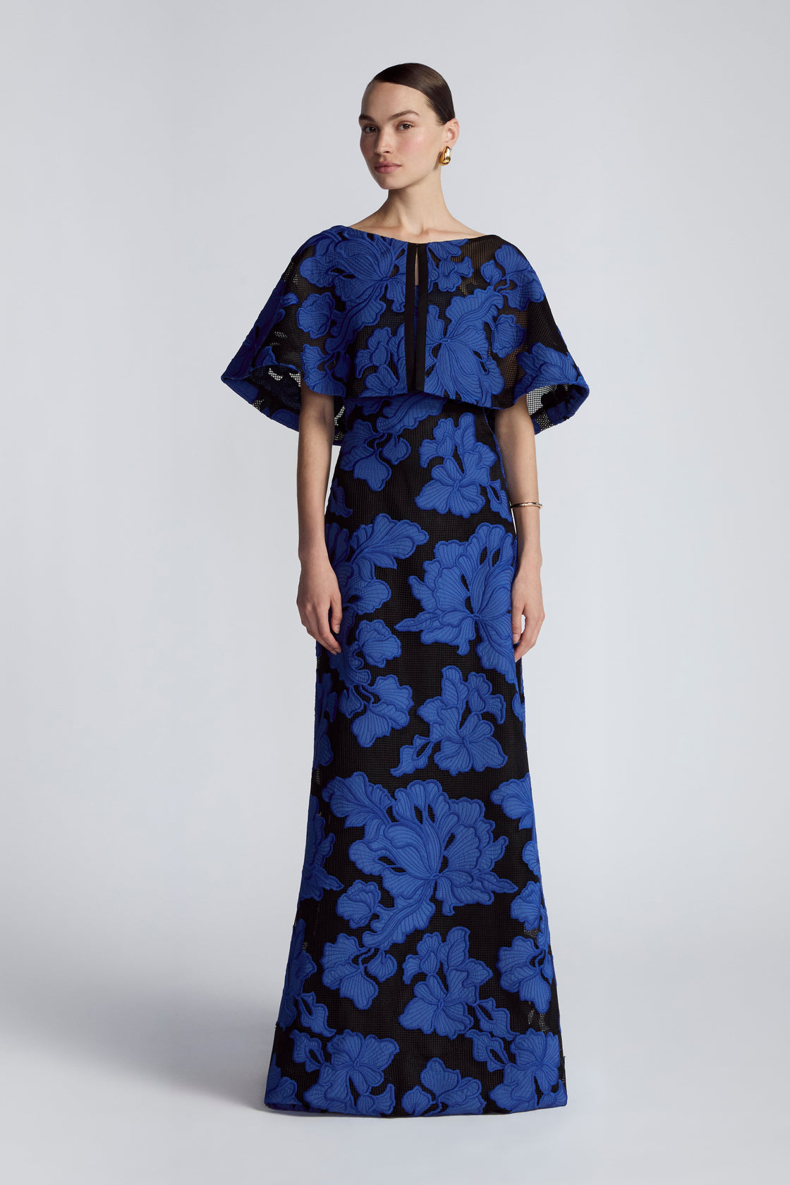 Floral Embroidered Lace Reversible Capelet