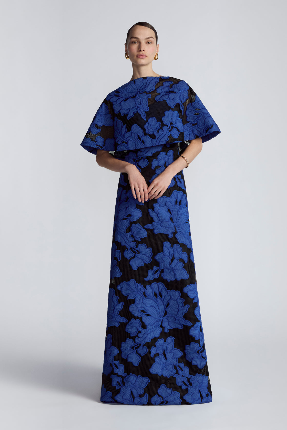 Floral Embroidered Lace Reversible Capelet