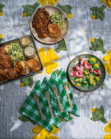 Pret-a-Picnic The Southern Spread Pickup